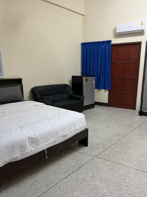 Room101 In Wanna Apartment Pattaya Eksteriør bilde